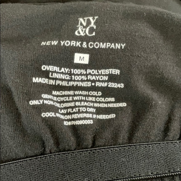 New York & Company Top Size Medium - Picture 5 of 5